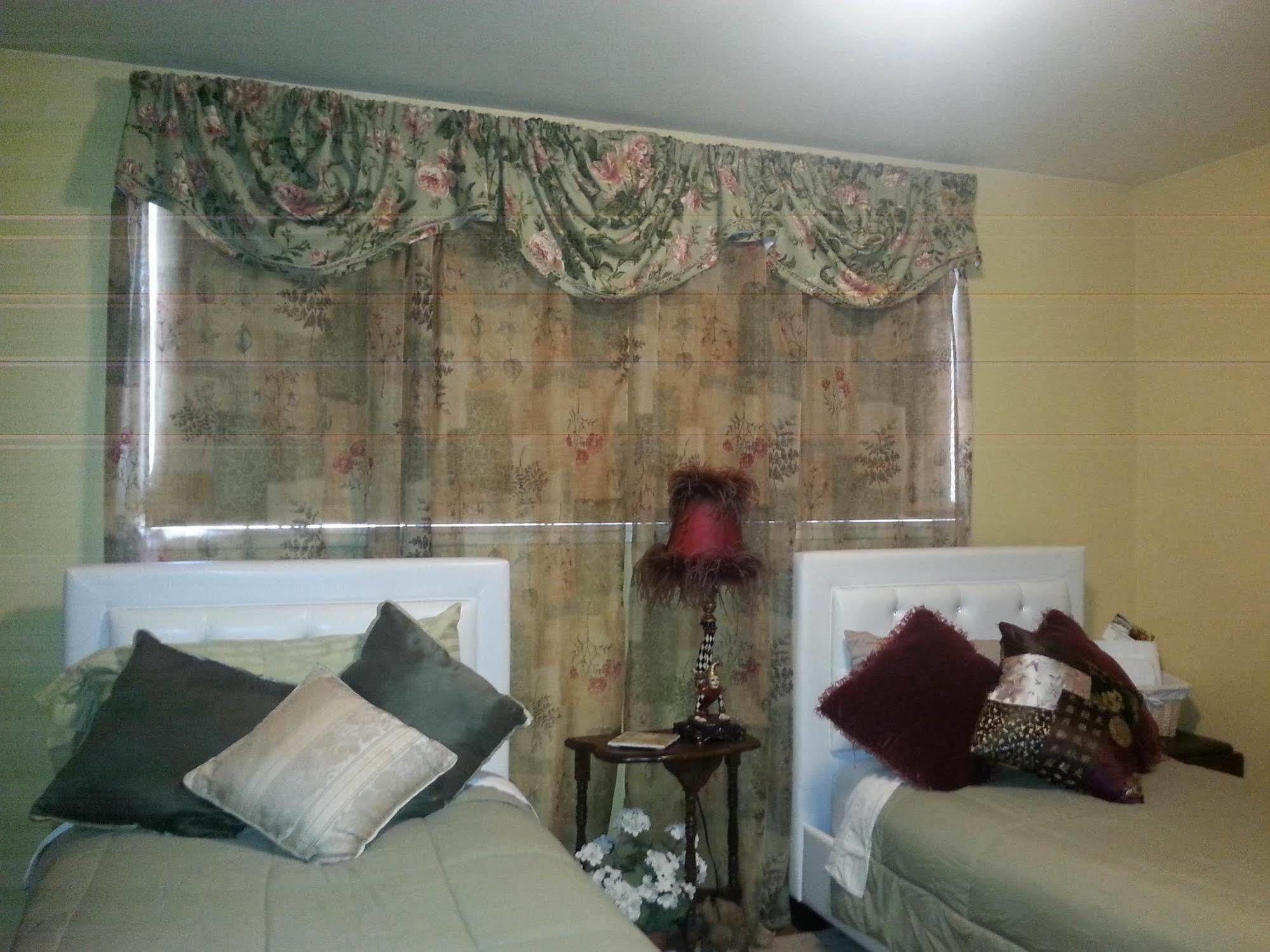 Secret Garden Bed And Breakfast Tacoma Extérieur photo