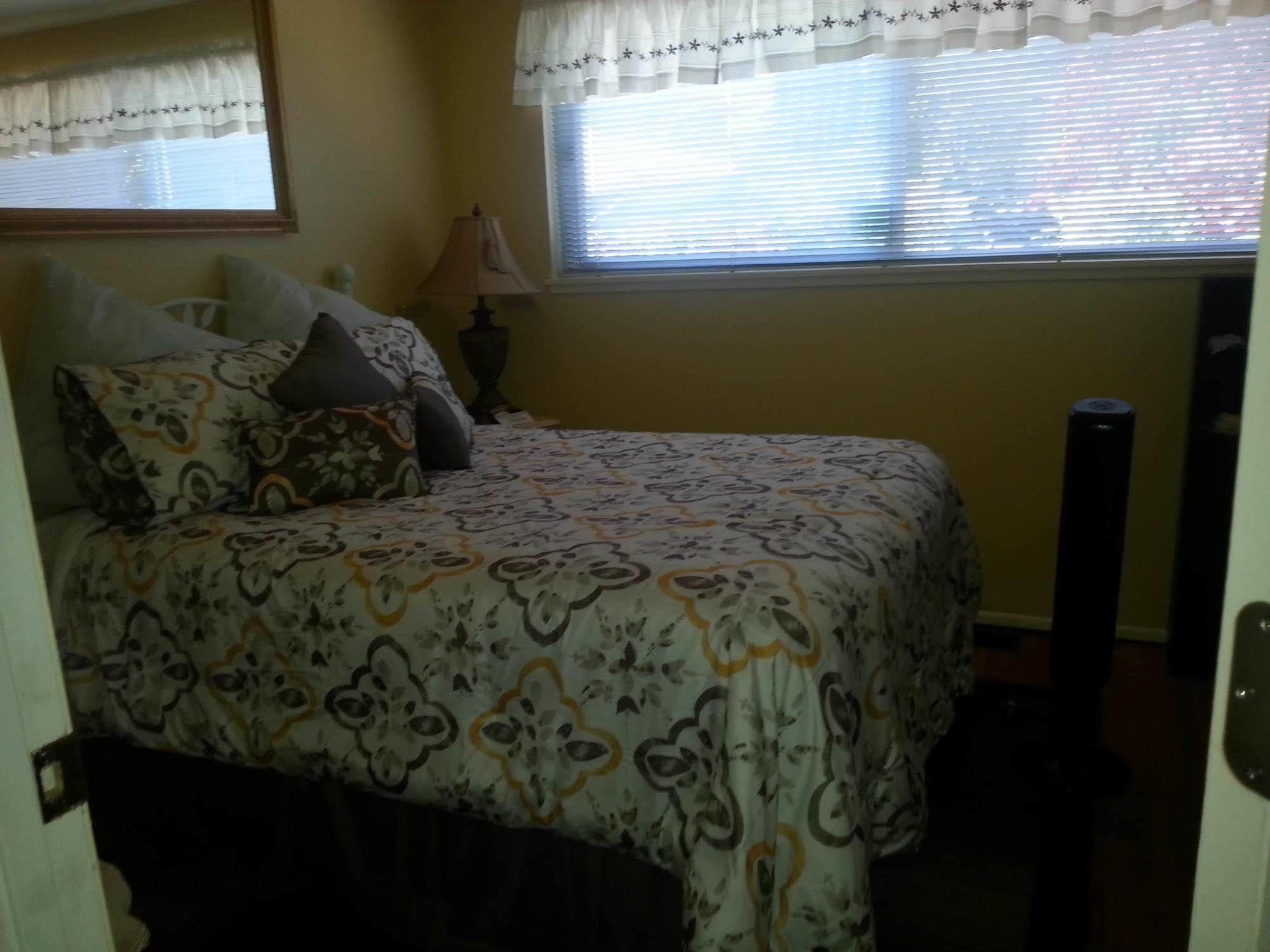 Secret Garden Bed And Breakfast Tacoma Extérieur photo